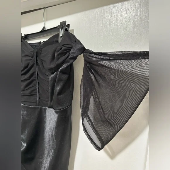 ASOS DESIGN bandeau corset mesh satin midi dress in black - Picture 6 of 11